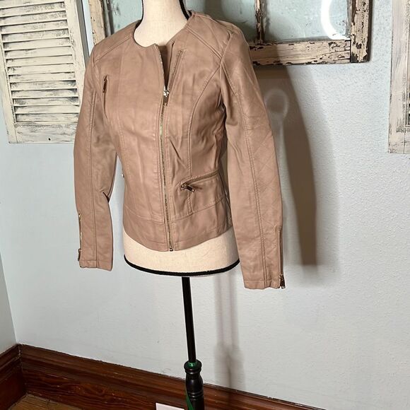Gorgeous Urbanology Moto Style Jacket - Picture 2 of 12